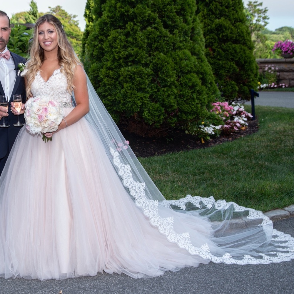 Allure bridal 9162 size 10